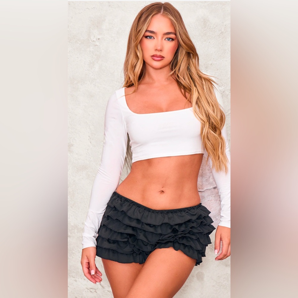 Fashionnova Long Sleeve Crop Top